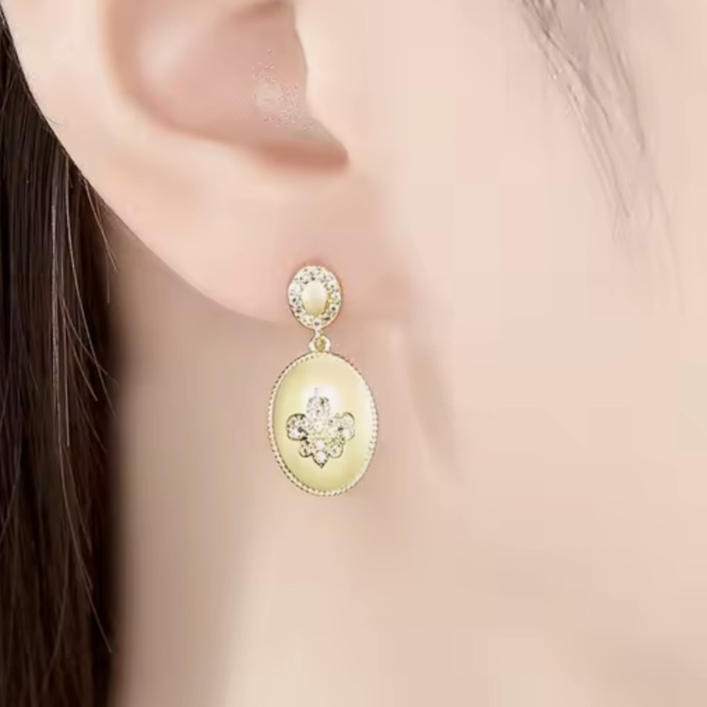 14k Fleur-de-Lis Earrings - Picture 2 of 7